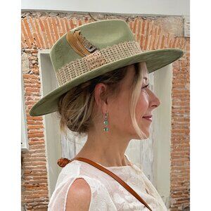 Sold: Green Hat M Super Cute! Make an Offer :)